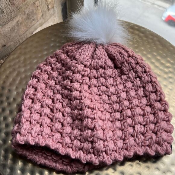 Fabletics Winter Hat | Pink - Picture 5 of 5